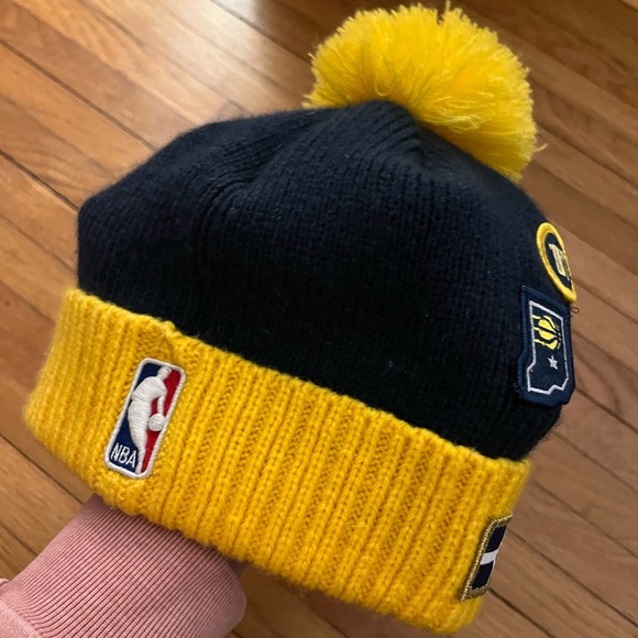 New Era - NBA | Indiana Pacers Pom Pom Knit | NWOT | One size - Picture 3 of 6
